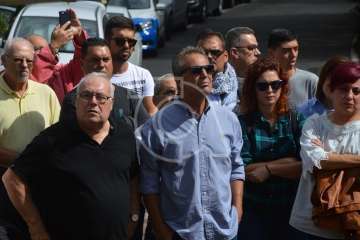 Emotivo acto de descubrimiento de la placa del pasaje que recuerda al periodista Adolfo Santana en Cernícalos (Foto TA)